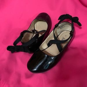 Black dress shoes